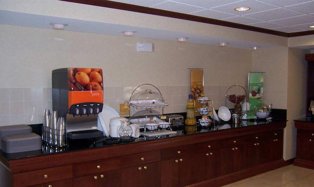 Hampton Inn Wichita Falls-Sikes Senter Mall Restoran fotoğraf