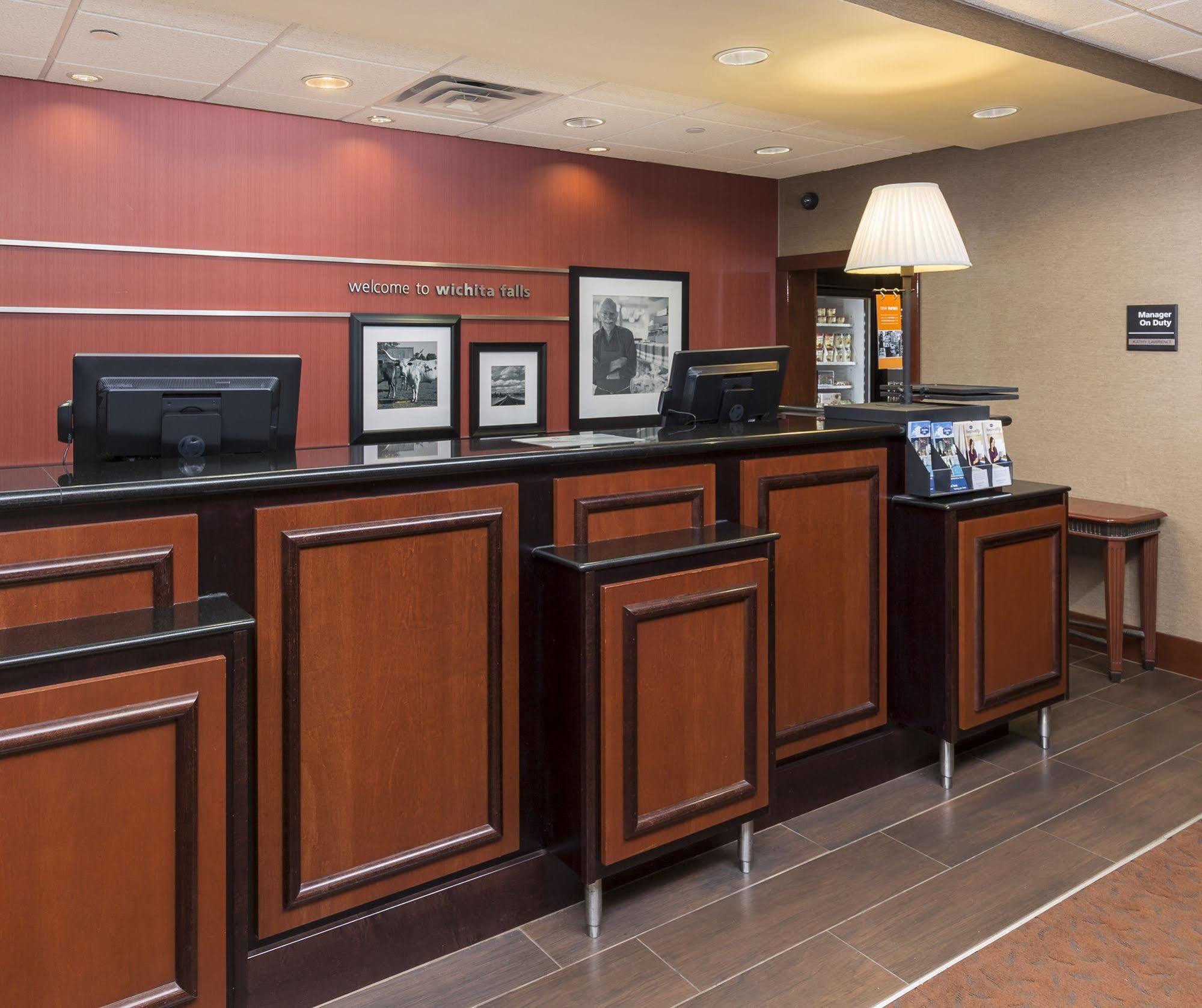 Hampton Inn Wichita Falls-Sikes Senter Mall Dış mekan fotoğraf