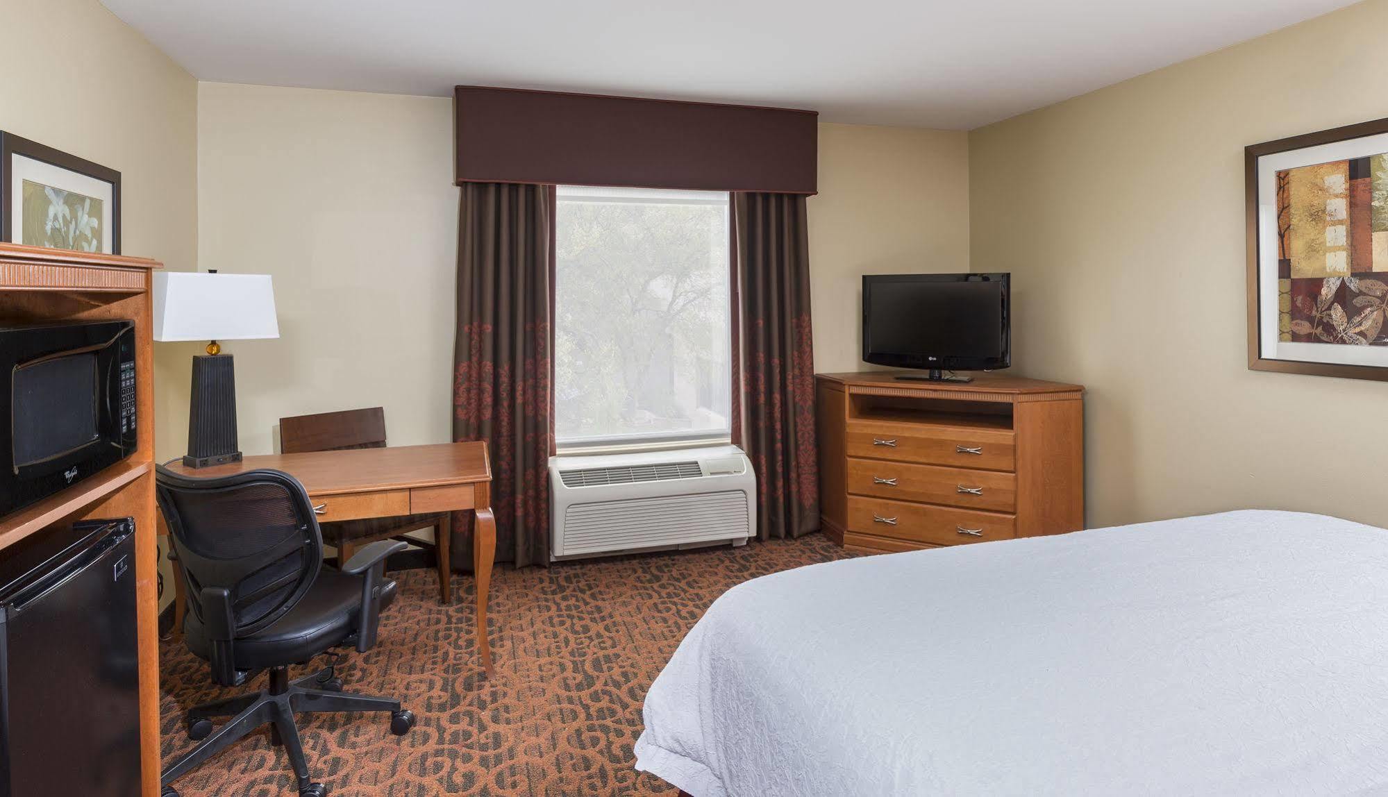 Hampton Inn Wichita Falls-Sikes Senter Mall Dış mekan fotoğraf